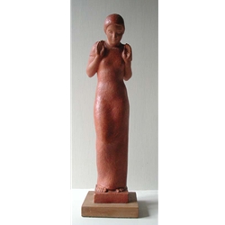 Statue of a women Licien schnegg