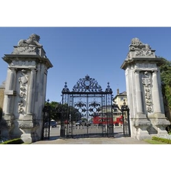 Gate Hampton Court Palace